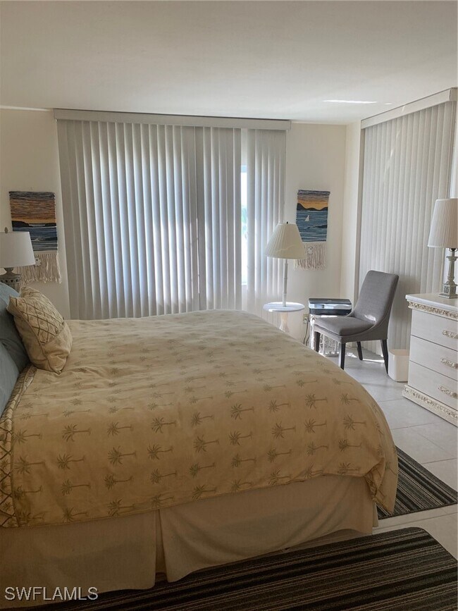 Foto del edificio - 3443 Gulf Shore Blvd N