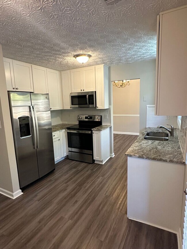 Foto del edificio - Beautiful Kennesaw Home For Rent!