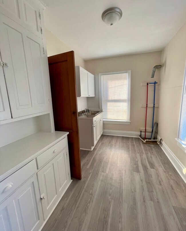 Foto del edificio - 1311 Central Building