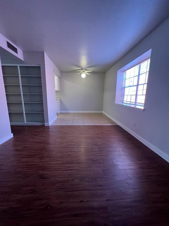 Foto del edificio - 307 E 31st St