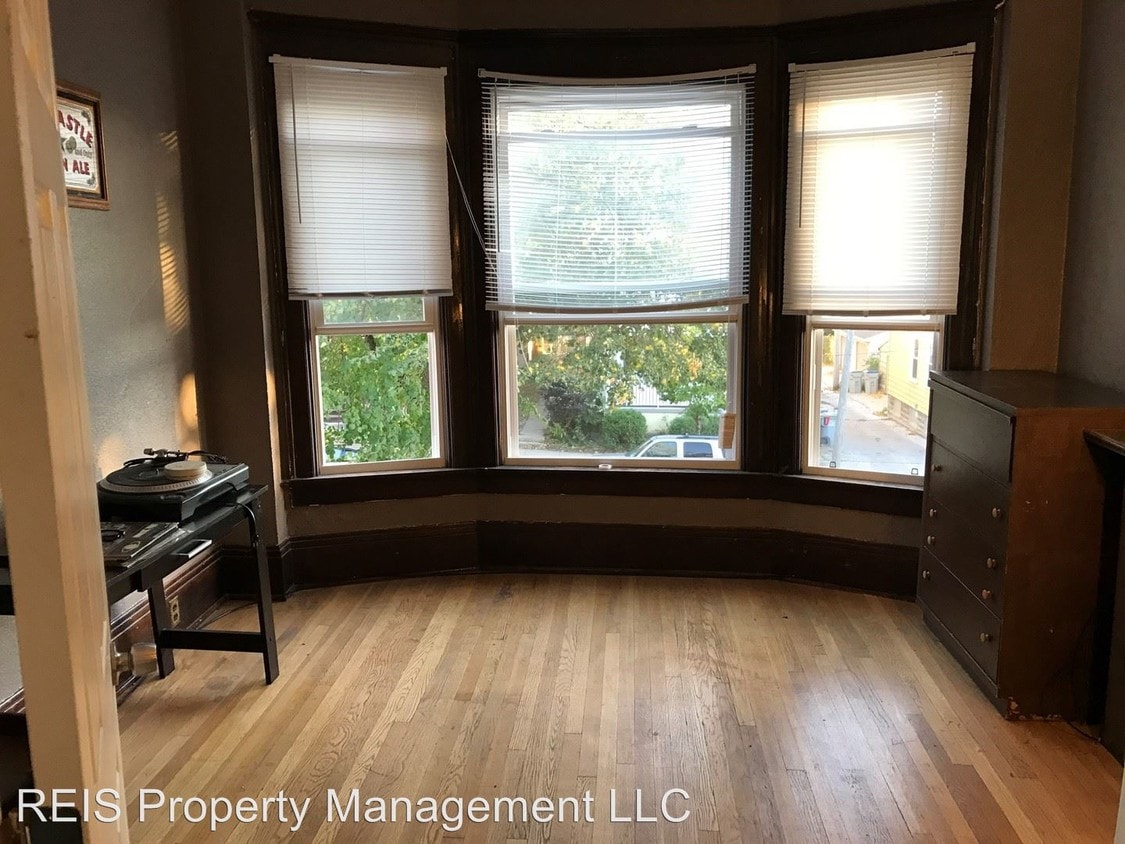 Foto principal - 518 E Lloyd St