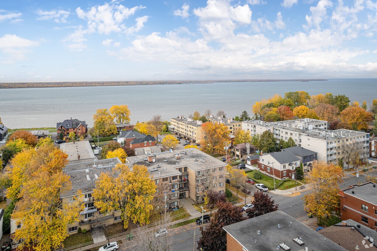 Photo aérienne - 4175 Rue Broadway