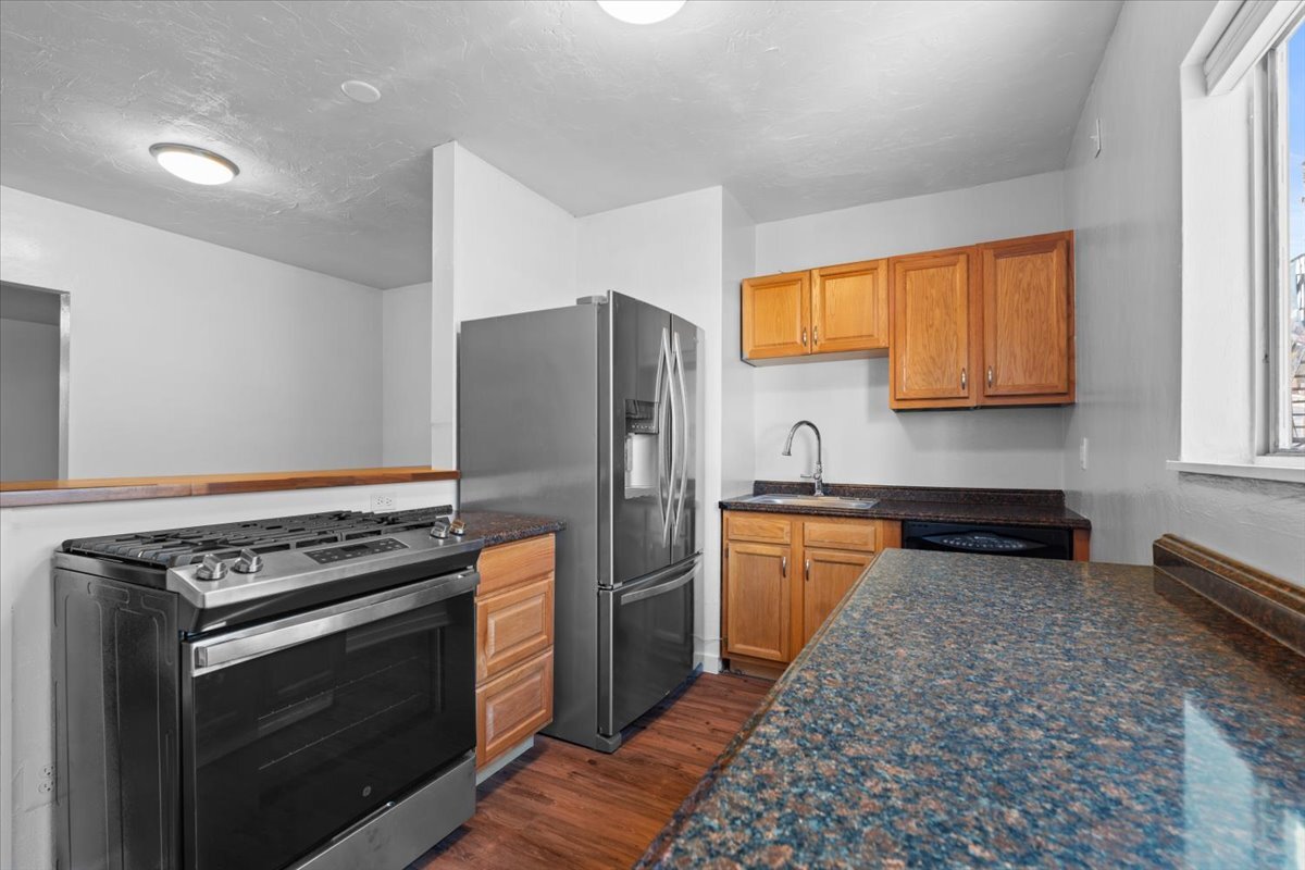 Primary Photo - 437 Cedarville St