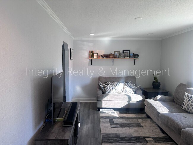 Photo - 901 S Alcott St House