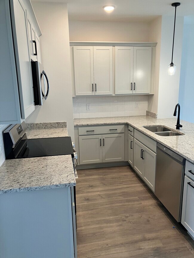 Foto del edificio - 1744 Fenway Loop