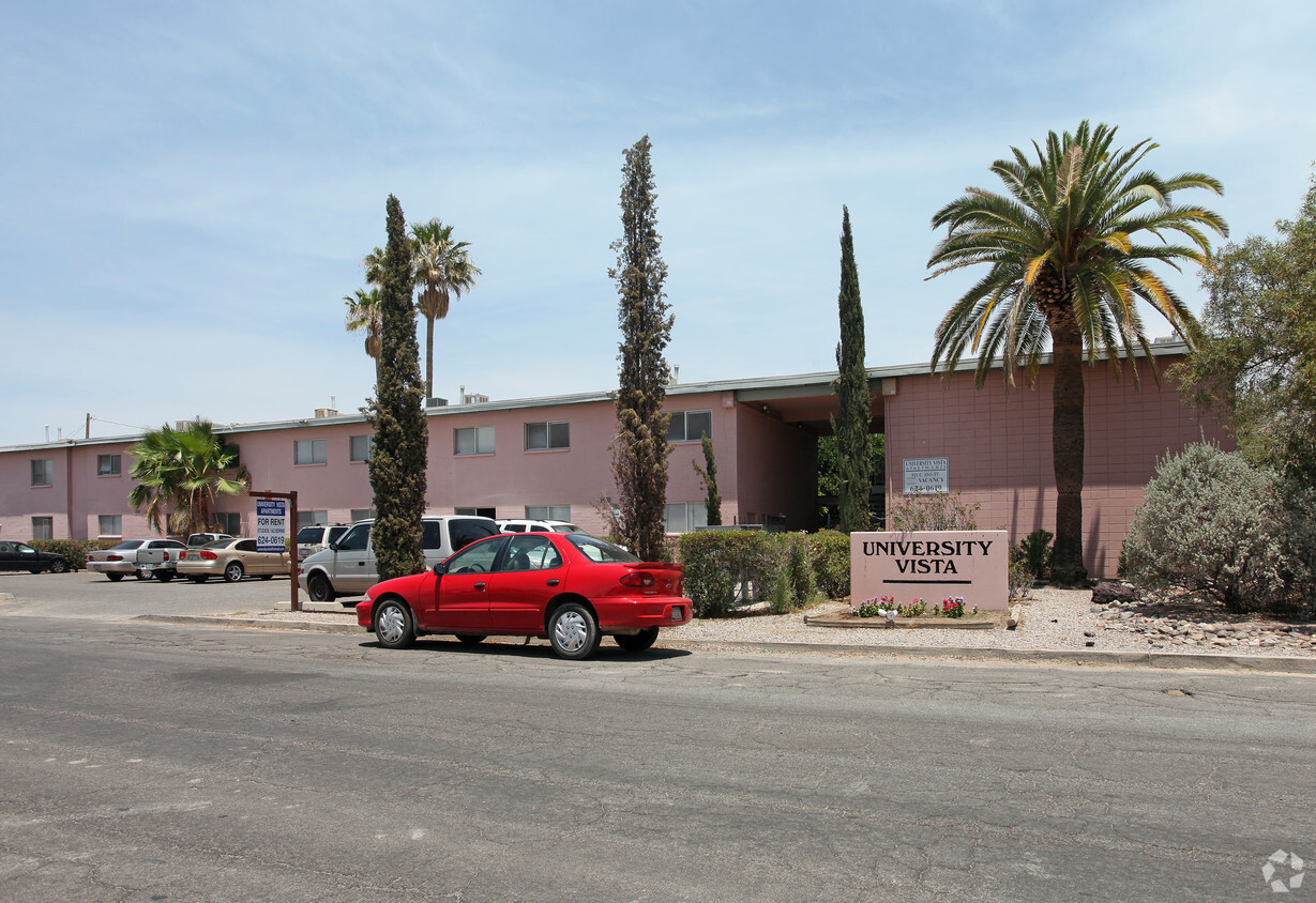 Primary Photo - University Vista Student Apartments