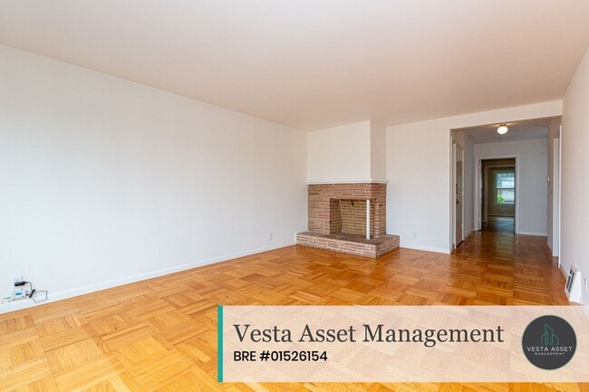 Building Photo - 441-443-443 35th Ave