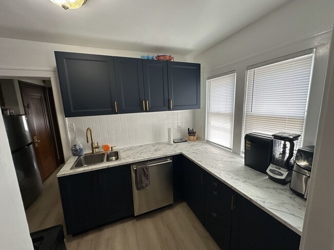 Foto del edificio - 3839 24th Ave S