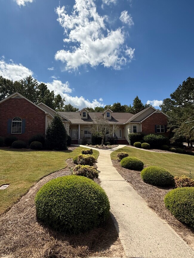 Foto del edificio - 100 Cottonwood Creek Ln