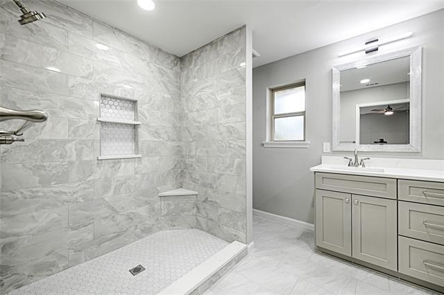 Foto del edificio - 1605 Monterrey Dr