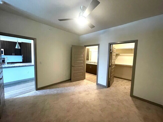 Building Photo - 120 Boselli Wy