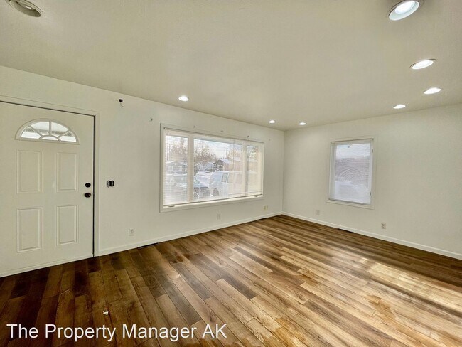 Building Photo - 4 br, 2 bath House - 530 Craig Ave