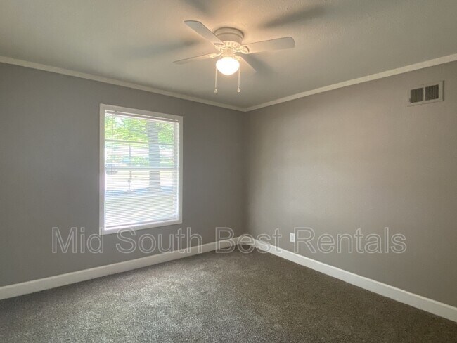 Foto del edificio - 4836 Knight Arnold Rd