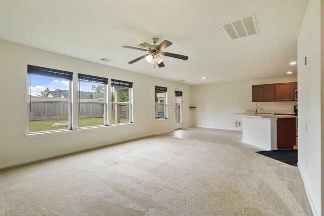 Foto del edificio - 7239 Mountain Prairie Dr