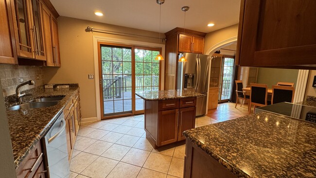 Building Photo - 4130 N Firestone Dr
