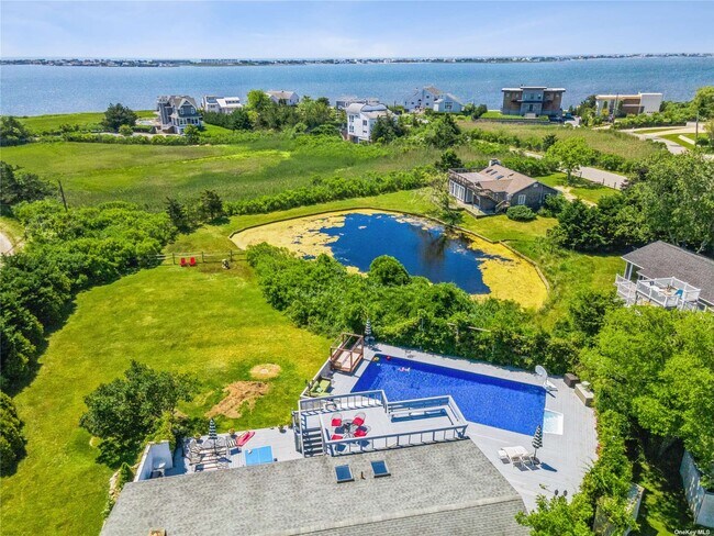Foto del edificio - 9 Tanners Neck Ln