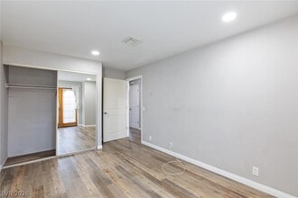 Building Photo - 4069 Nook Way
