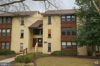 Building Photo - 9633 White Acre Rd