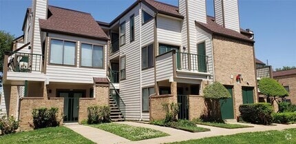 Building Photo - 2312 Balsam Dr