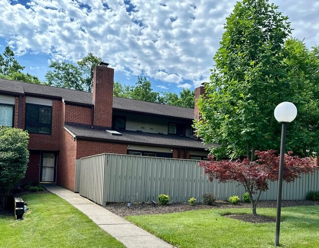 Building Photo - 237 Deer Fox Ln