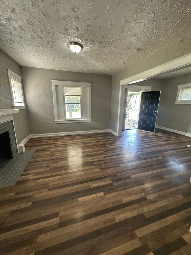 Foto del edificio - 3331 S Benton Ave