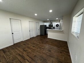 Building Photo - 4702 Marble Ave
