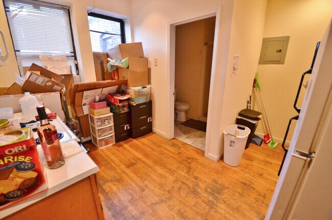 kitchen - 69 Gainsborough St