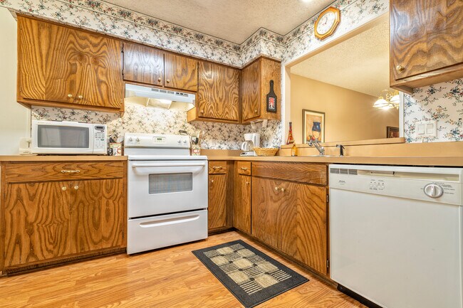 Building Photo - 16 Dulzura Ln