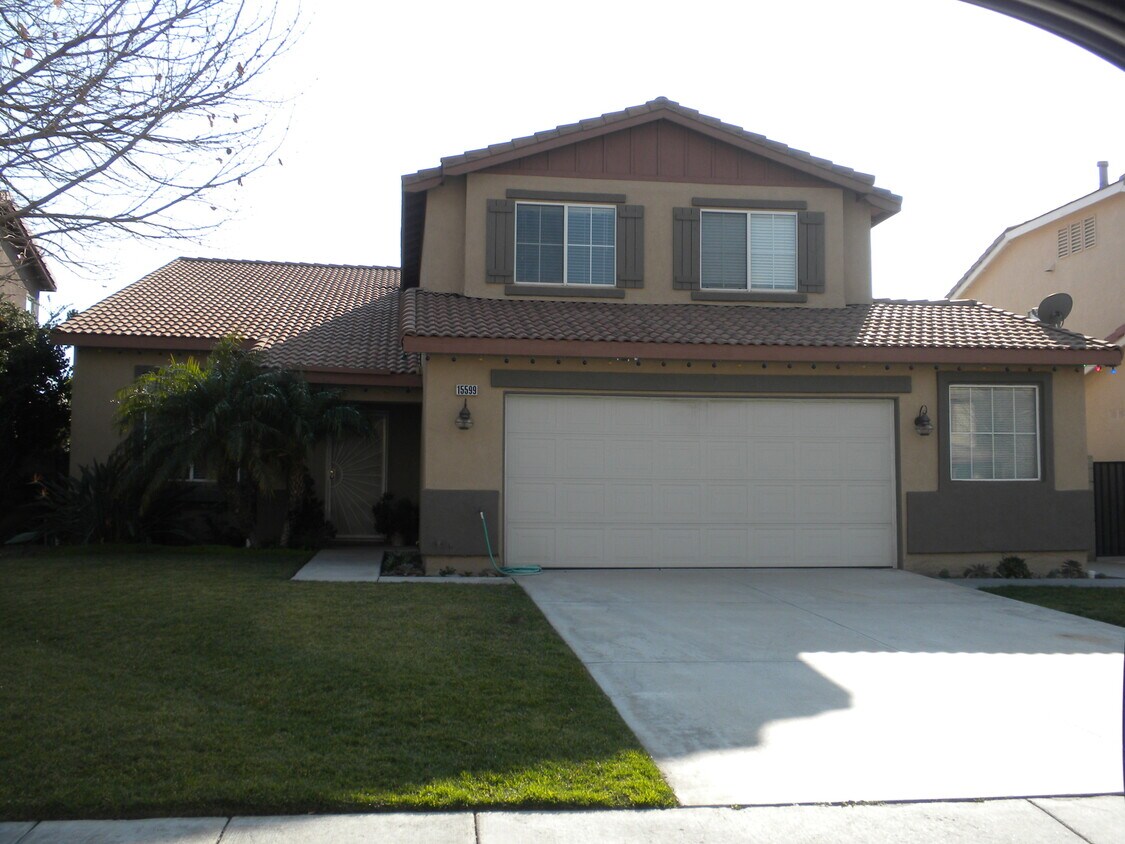 Primary Photo - 15599 Caravelle Ave