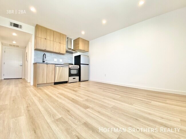 Building Photo - 233 Rosemont Ave Los Angeles, CA 90026