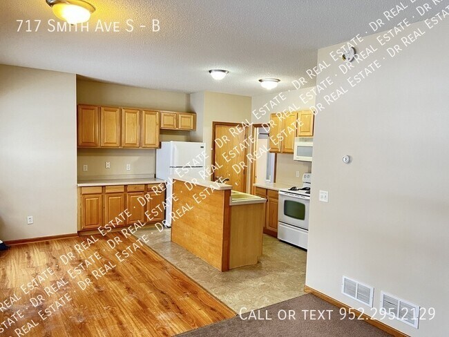 Foto del edificio - 717 Smith Ave S
