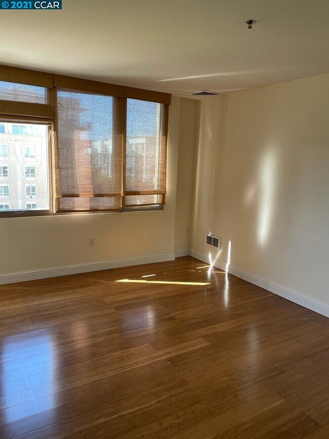 Foto del edificio - 255 Berry St