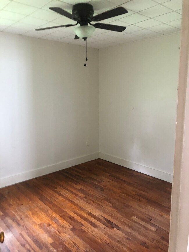 Foto del edificio - 1715 W Arch Ave