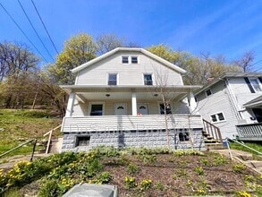 Building Photo - 506 Ninth St