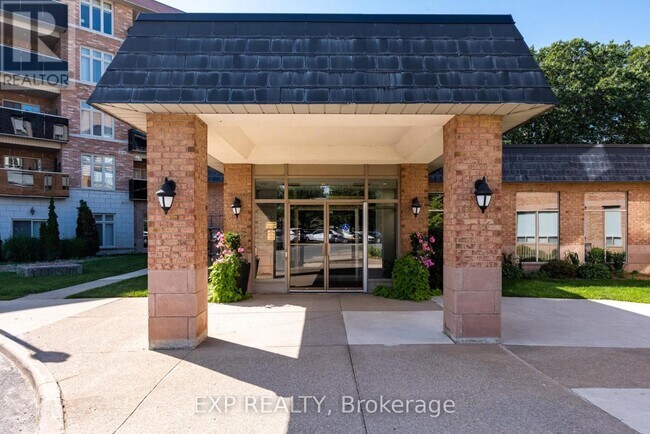Building Photo - 8111 Forest Glen Dr