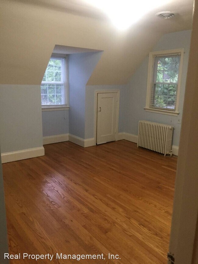 Building Photo - 3 br, 3 bath House - 120 Minor Rd