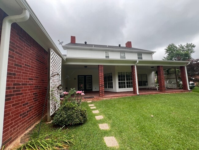 Building Photo - 5906 Winchester Dr