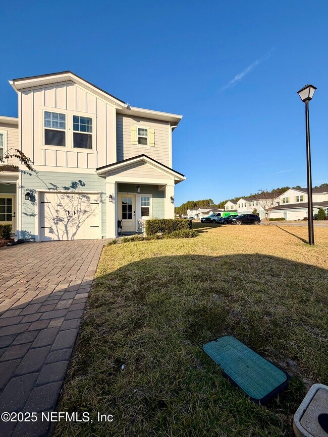 Foto del edificio - 293 Pine Bluff Dr