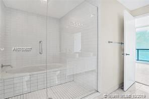 Building Photo - 2 br, 2 bath  - Marina Blue Condo