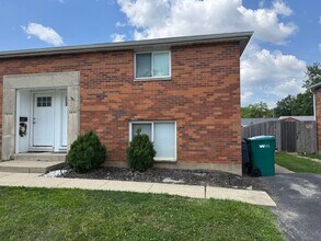 Building Photo - 4942-4944-4944 Beacon Hill Rd