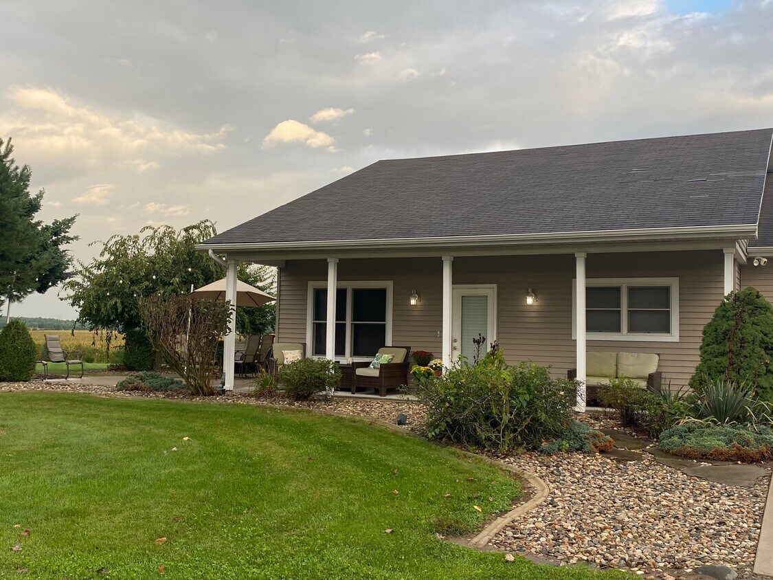 Primary Photo - 2450 3B Rd