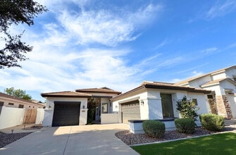 Building Photo - 862 E Gemini Pl