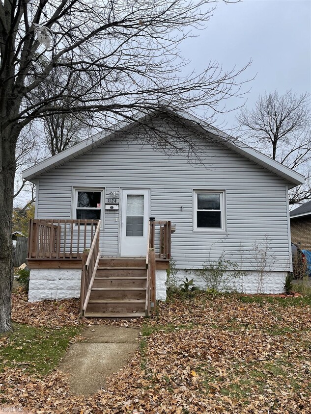 Primary Photo - 2 br, 1 bath House - 1124 E Larch Ave