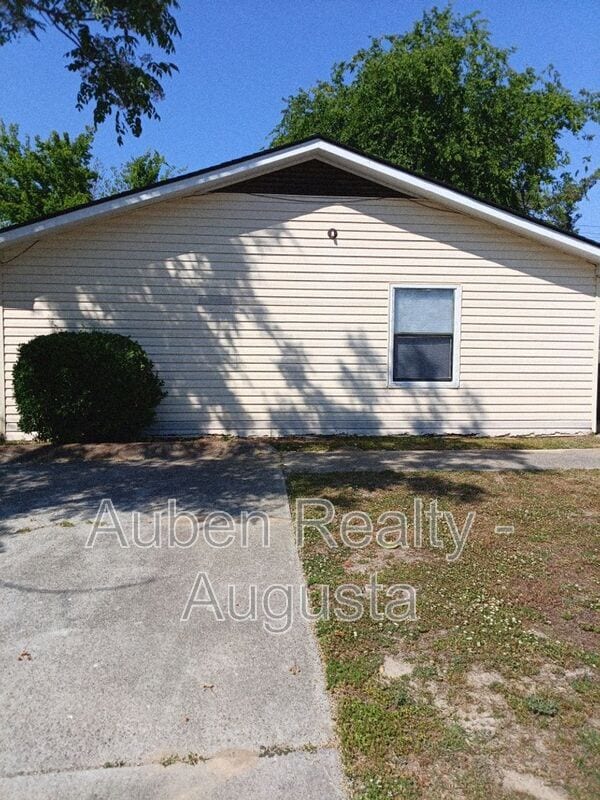 Building Photo - 1730 Hicks St
