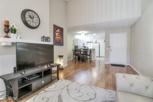 Foto del edificio - 37000 Meadowbrook Common