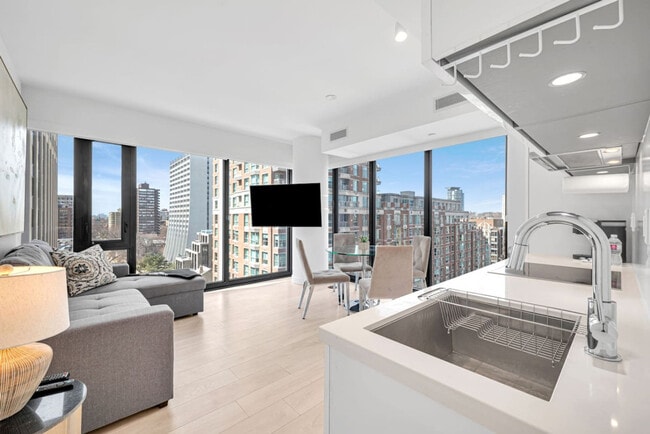 Building Photo - 174 Cumberland St