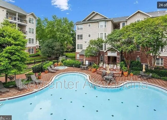 Building Photo - 1571 Spring Gate Dr.