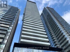 Building Photo - 28 Wellesley St E