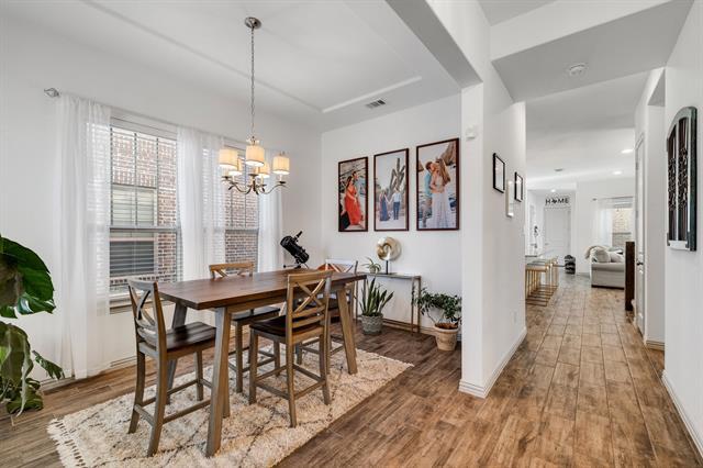 Foto del edificio - 4414 Meadow Hawk Dr