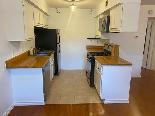 Foto del edificio - 4209 Burnet Rd